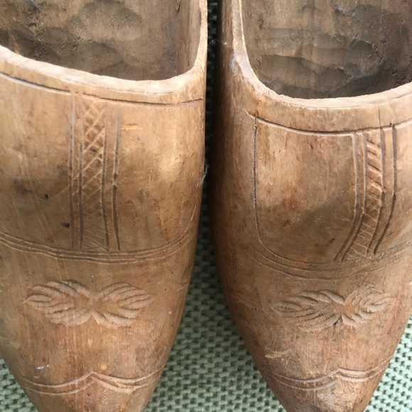Antique wooden shoes - Picture 7 of 7